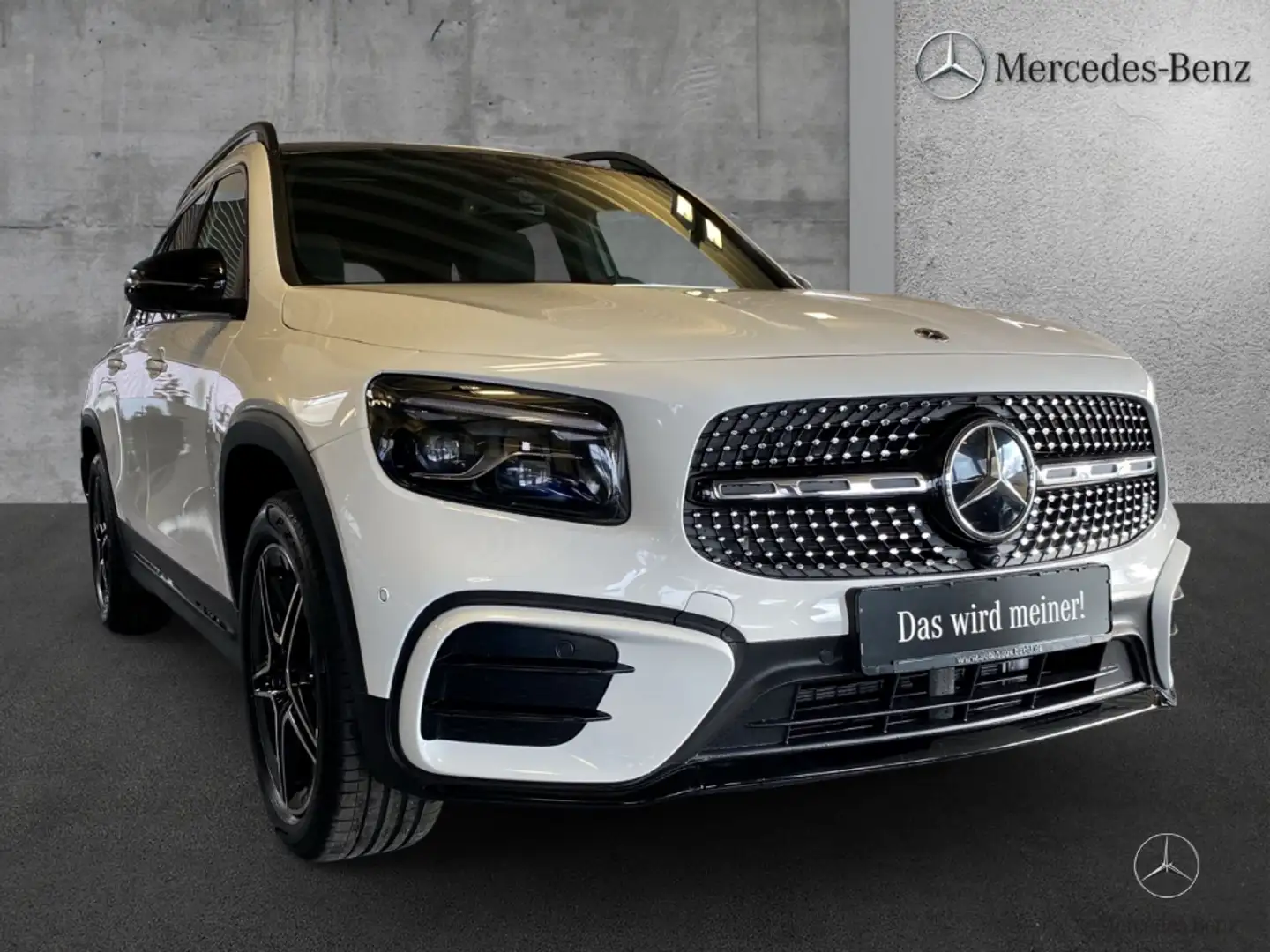 Mercedes-Benz GLB 200 AMG-NIGHT+7G-DCT+AHK+KAM+PANO+DISTRONIC Bílá - 2