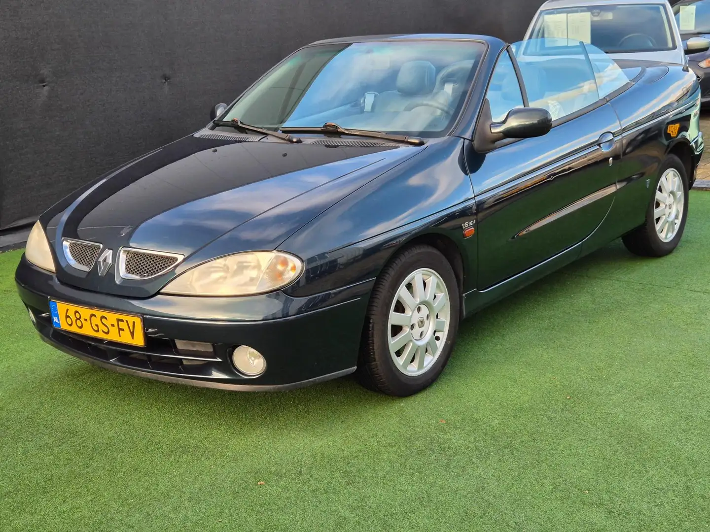 Renault Megane Cabrio 1.6-16V 1e eig AUTOMAAT! Groen - 1