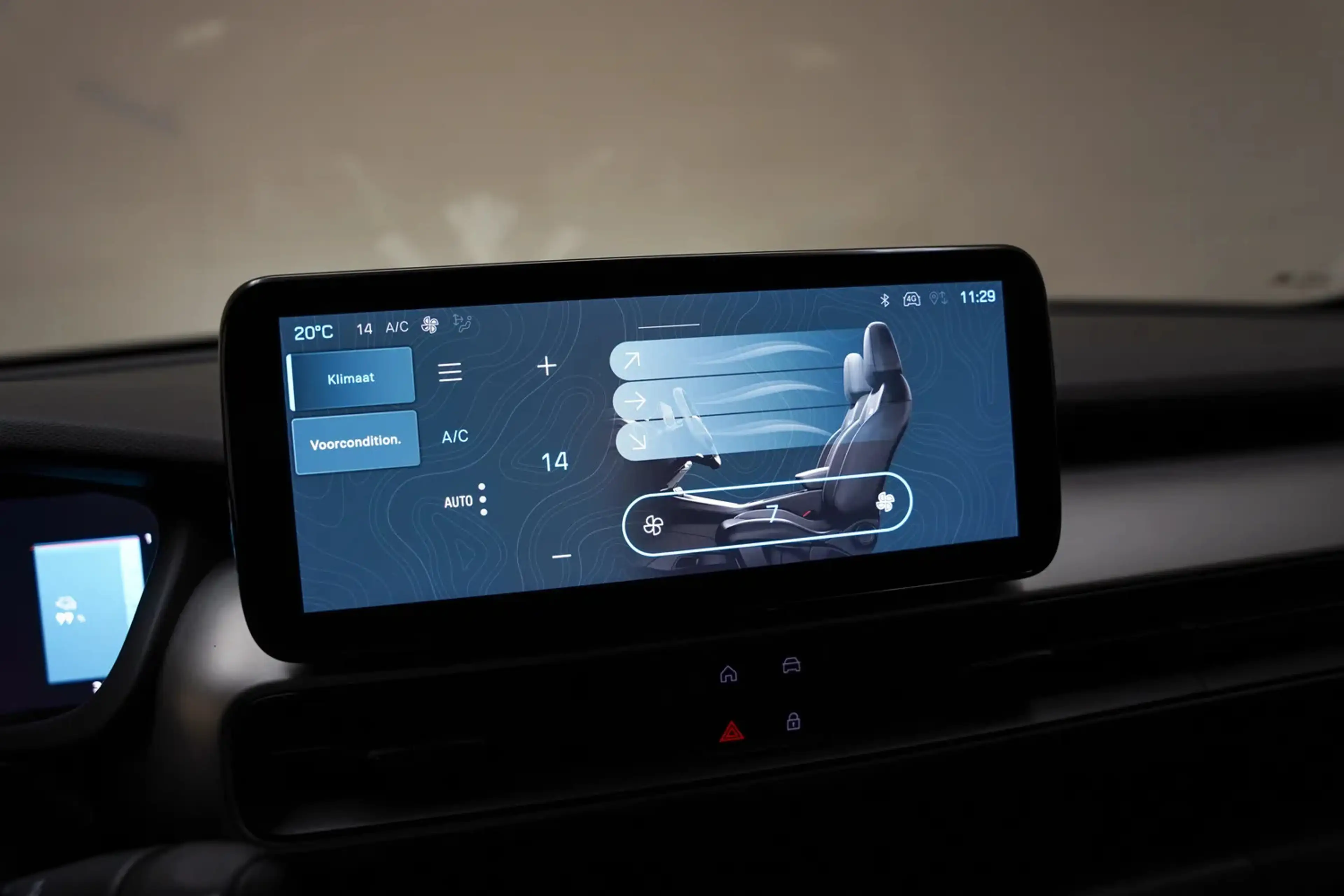 Jeep Avenger Altitude 54kWh [ Adapt.cruise Carplay LED ] — photo 11