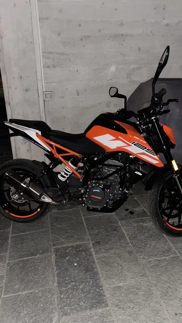KTM 125 Duke Fekete - 1