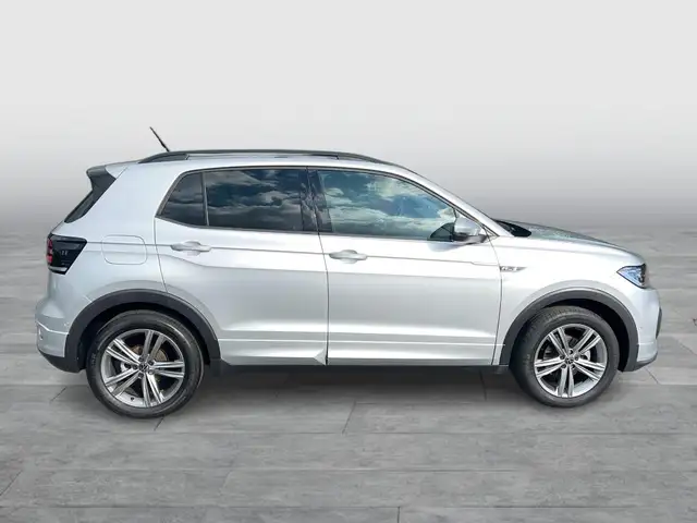 Volkswagen T-Cross view 6