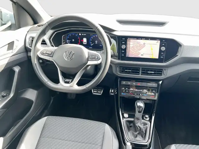 Volkswagen T-Cross view 11