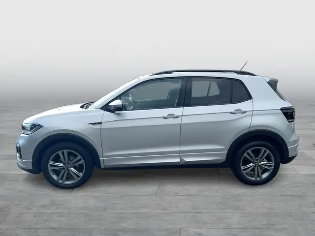 Volkswagen T-Cross view 2