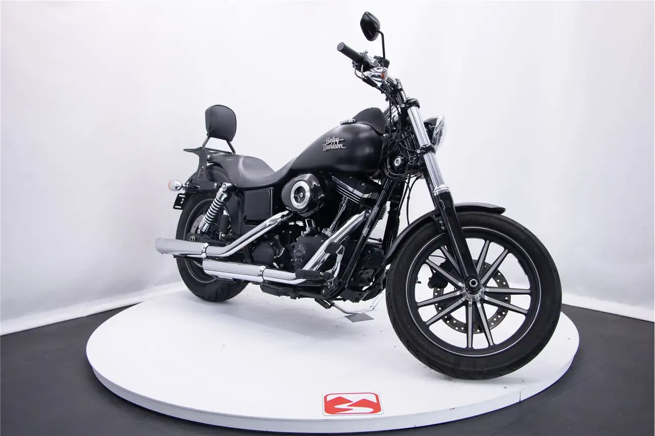 Harley-Davidson Dyna Street Bob