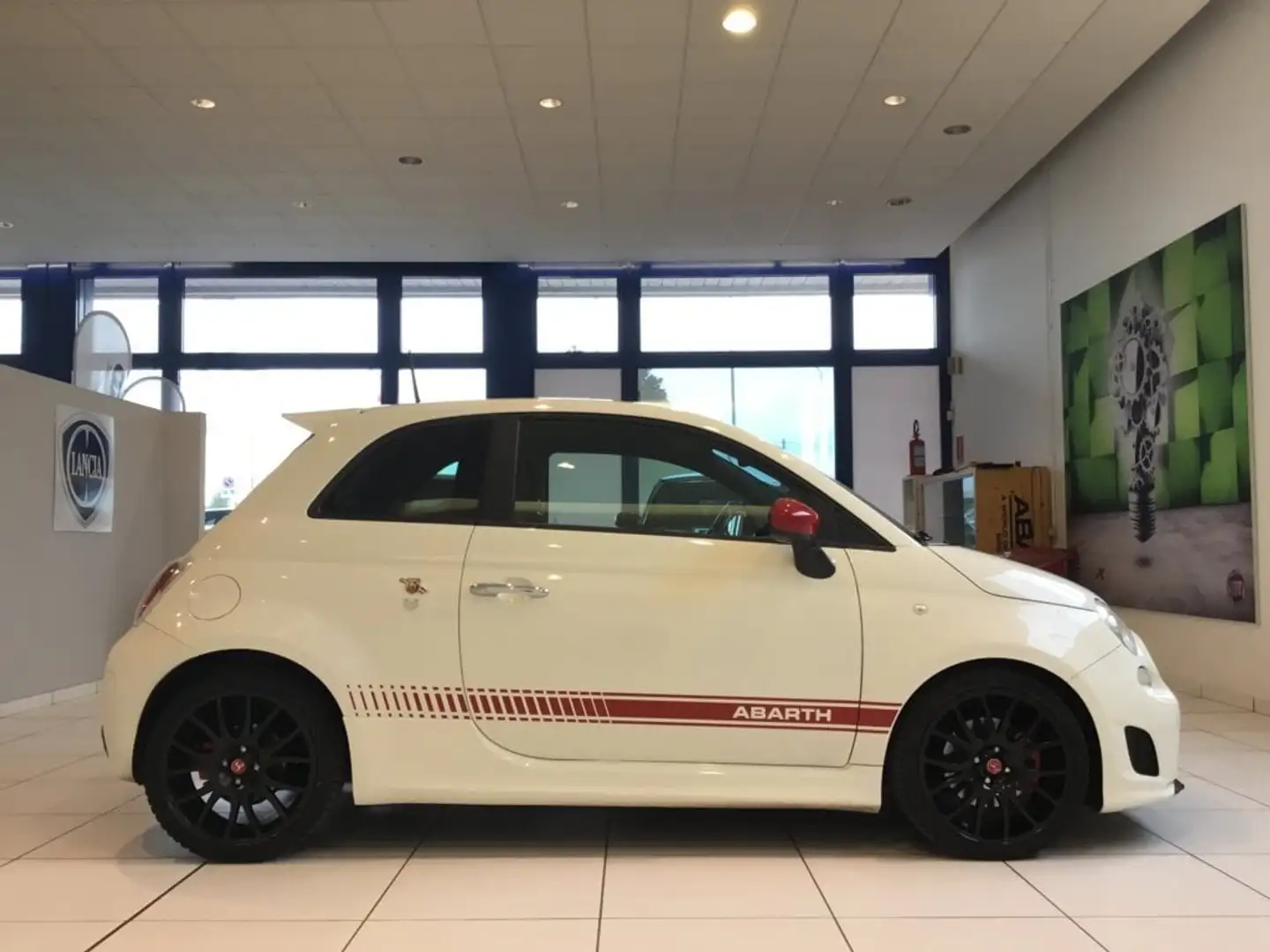 Abarth 595 1.4 Turbo T-Jet 160 CV Yamaha Factory Racing Wit - 2