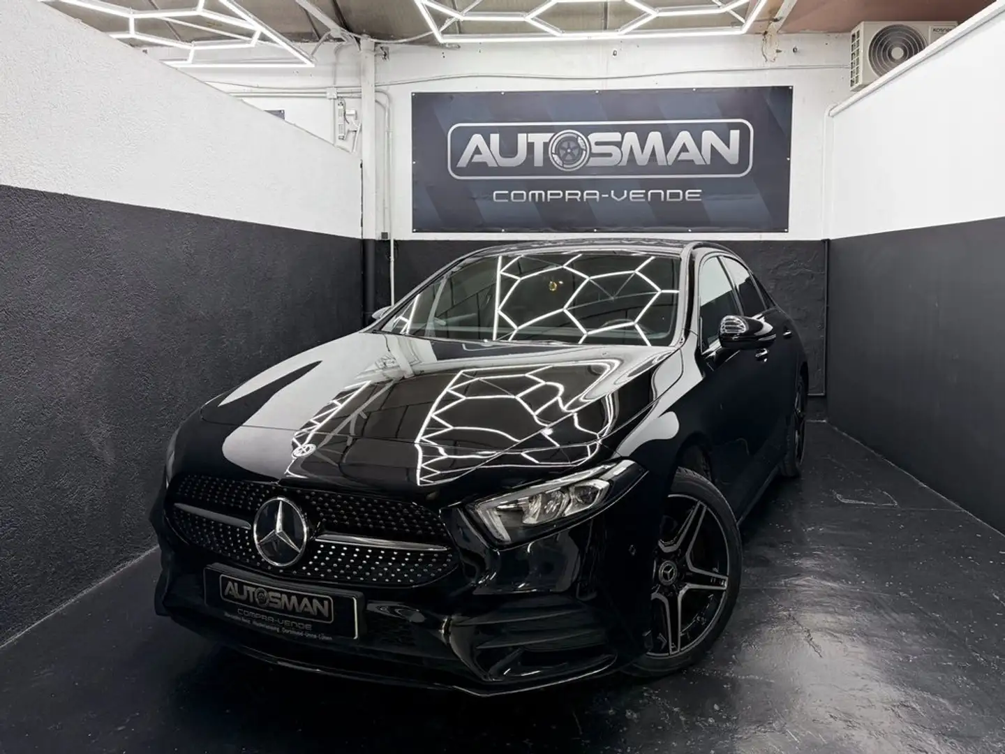 Mercedes-Benz A 250 Sedán e Negro - 1