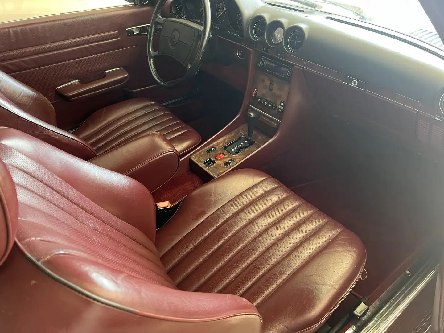 Mercedes-Benz SL 560 Seltene Farbkombi, H-Abnahme, Wenig gelaufen Or - 2