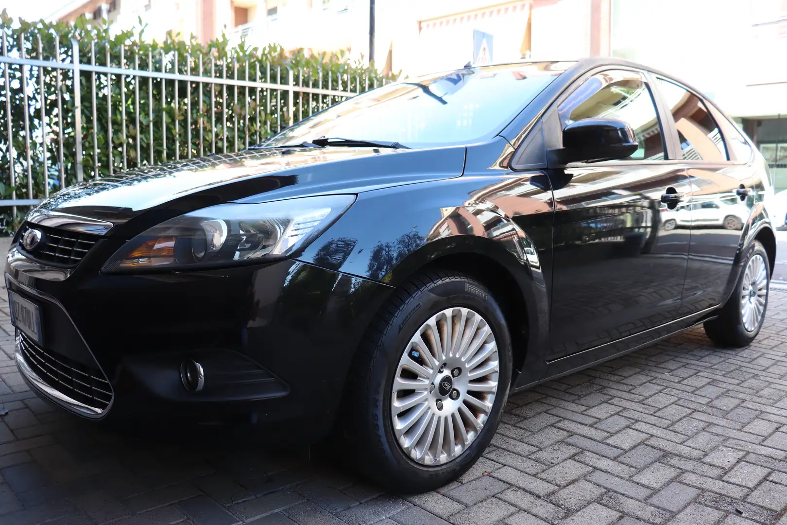 Ford Focus 5P 1.6 TDCI TITANIUM 90CV IDEALE PER NEOPATENTATI Noir - 2
