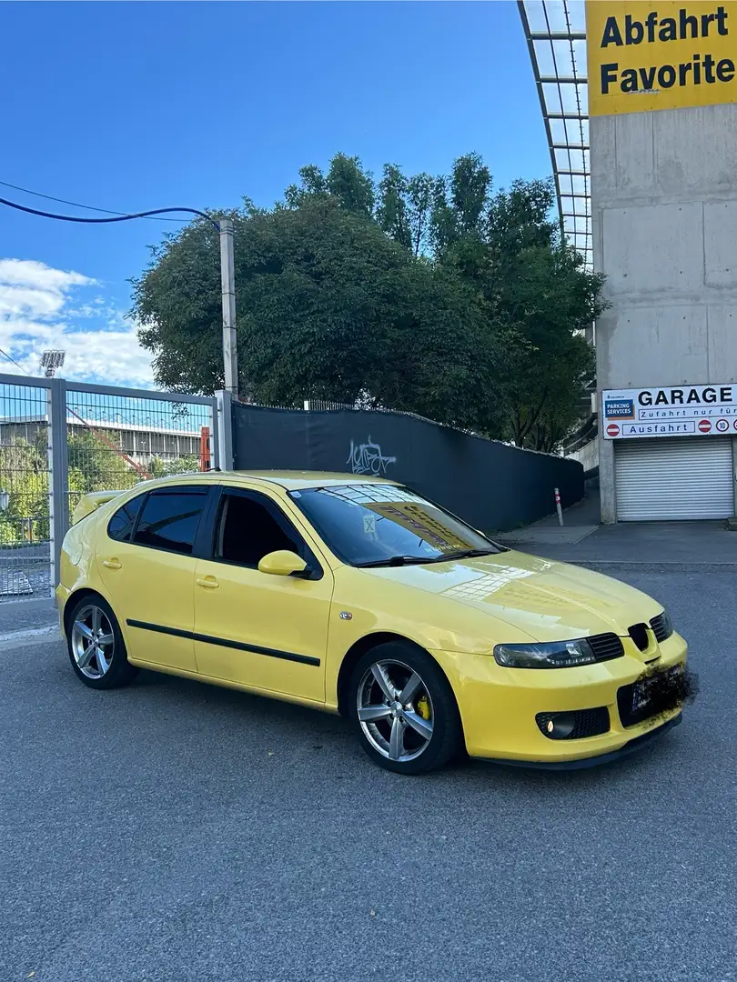 SEAT Leon 1.9 TDI Жовтий - 2