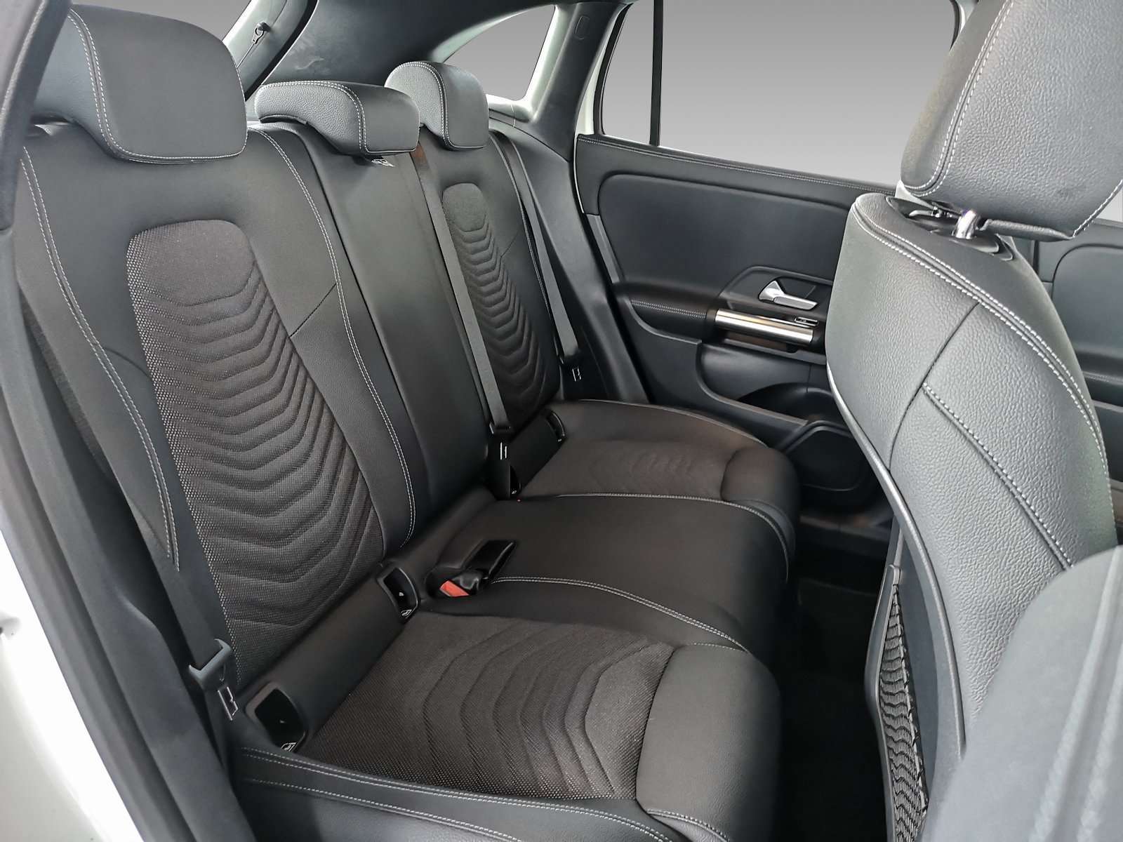 Mercedes-Benz GLA 180