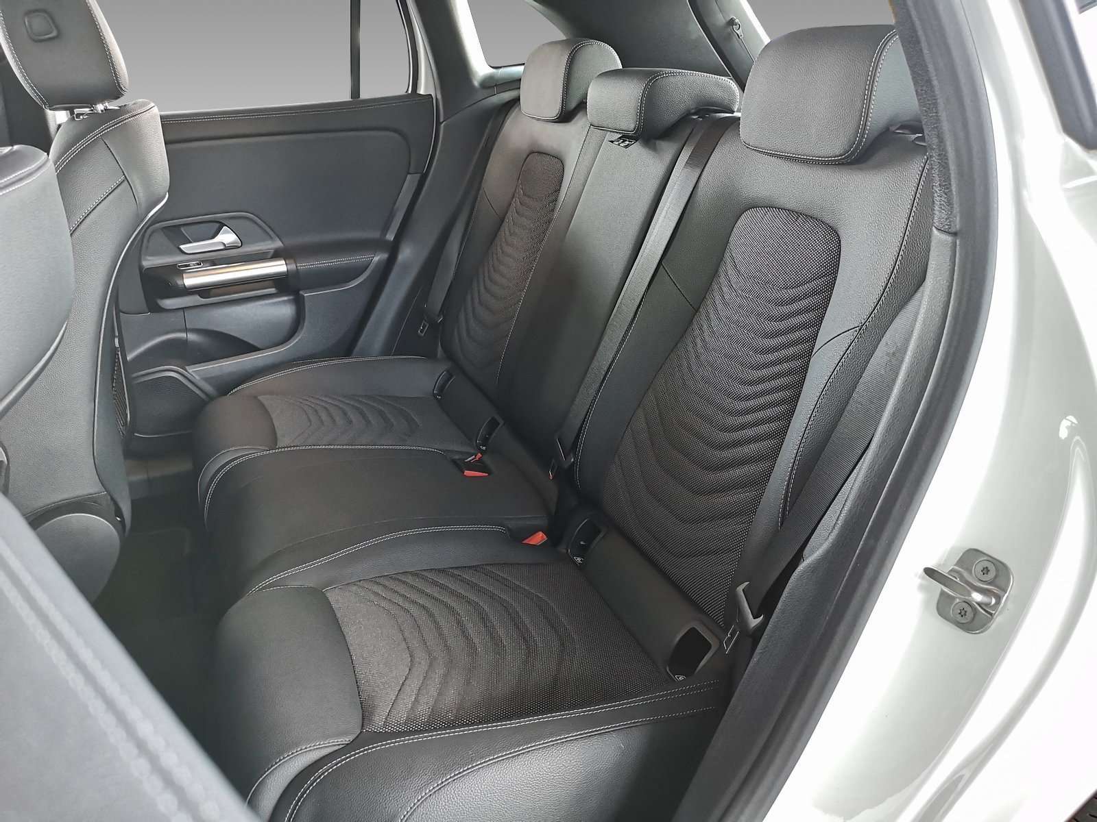 Mercedes-Benz GLA 180