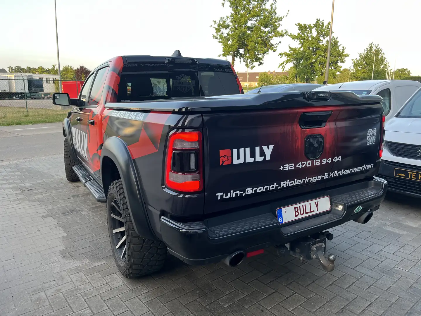 Dodge RAM 5.7HEMI V8*gas120L*FULL OPTION* Zwart - 2