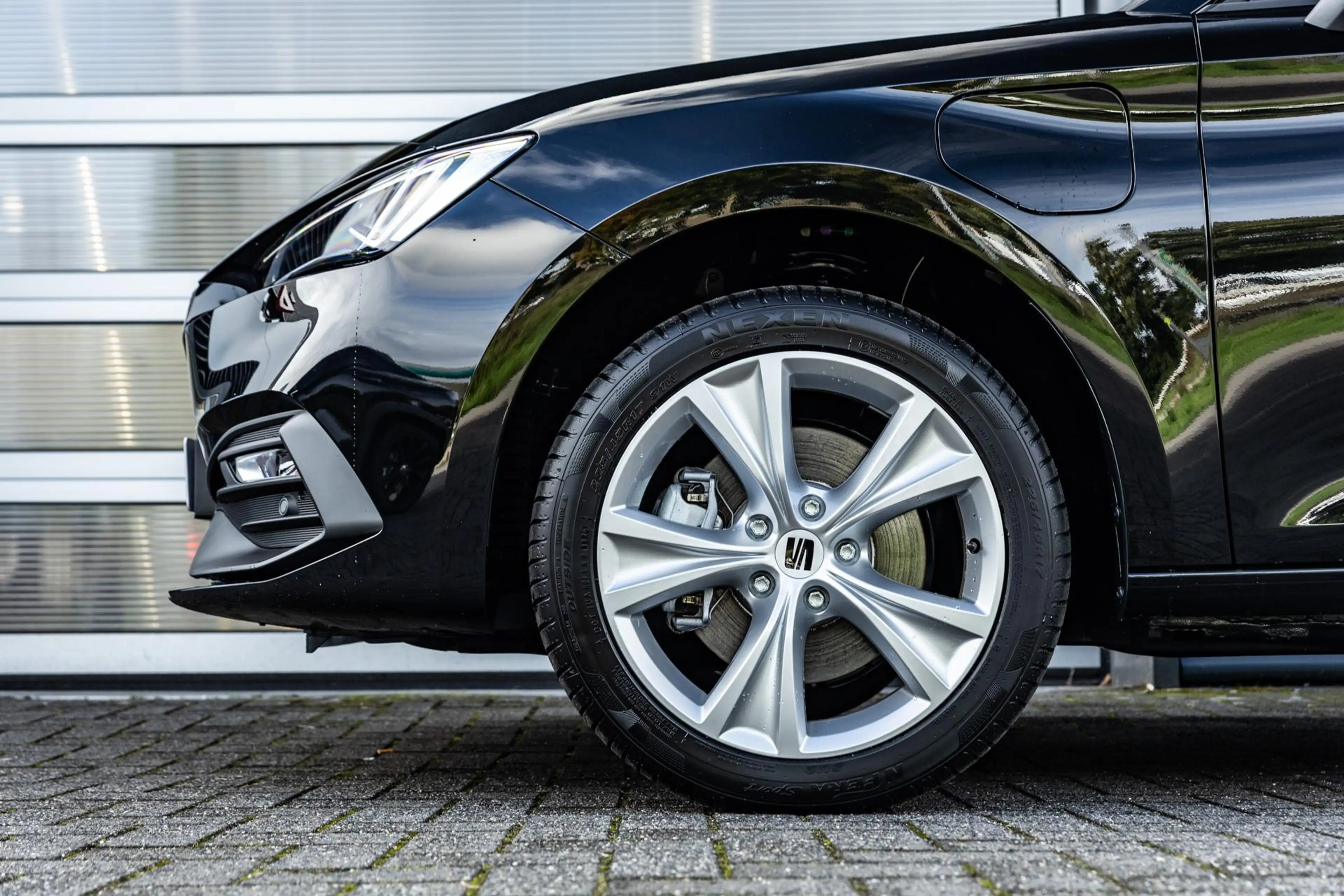 SEAT Leon e-Hybrid Sportstourer 1.5 TSI 204pk DSG FR Business | Trekh — photo 12
