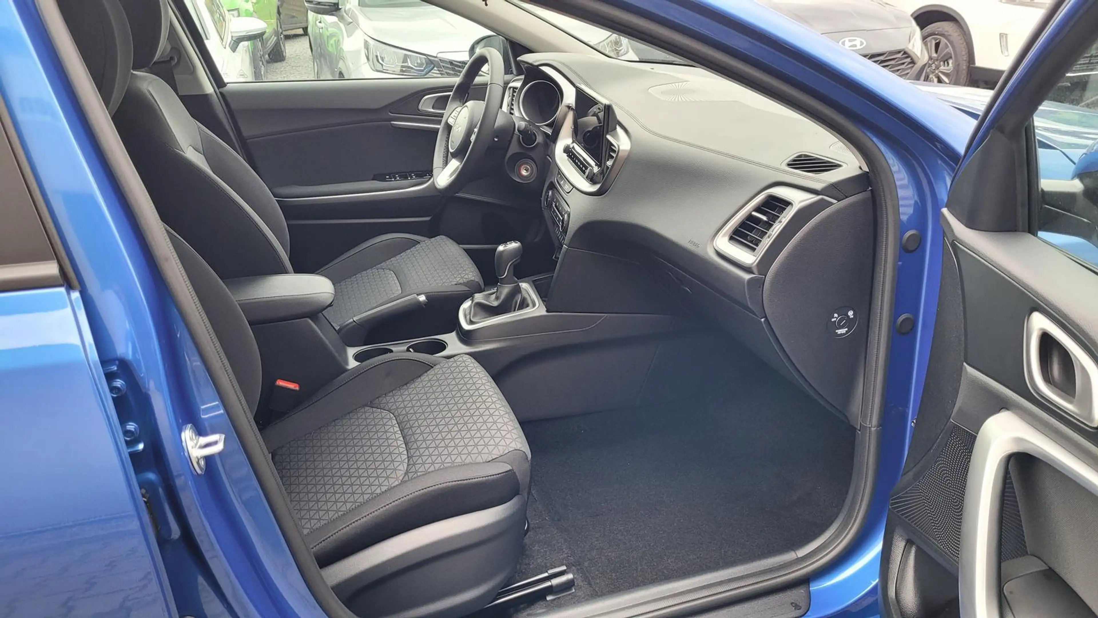 Kia Ceed / cee'd Spin Spin*Navi*Shzg*Lhzg*PDC*Cam*16Zoll*Klima* ... — photo 10