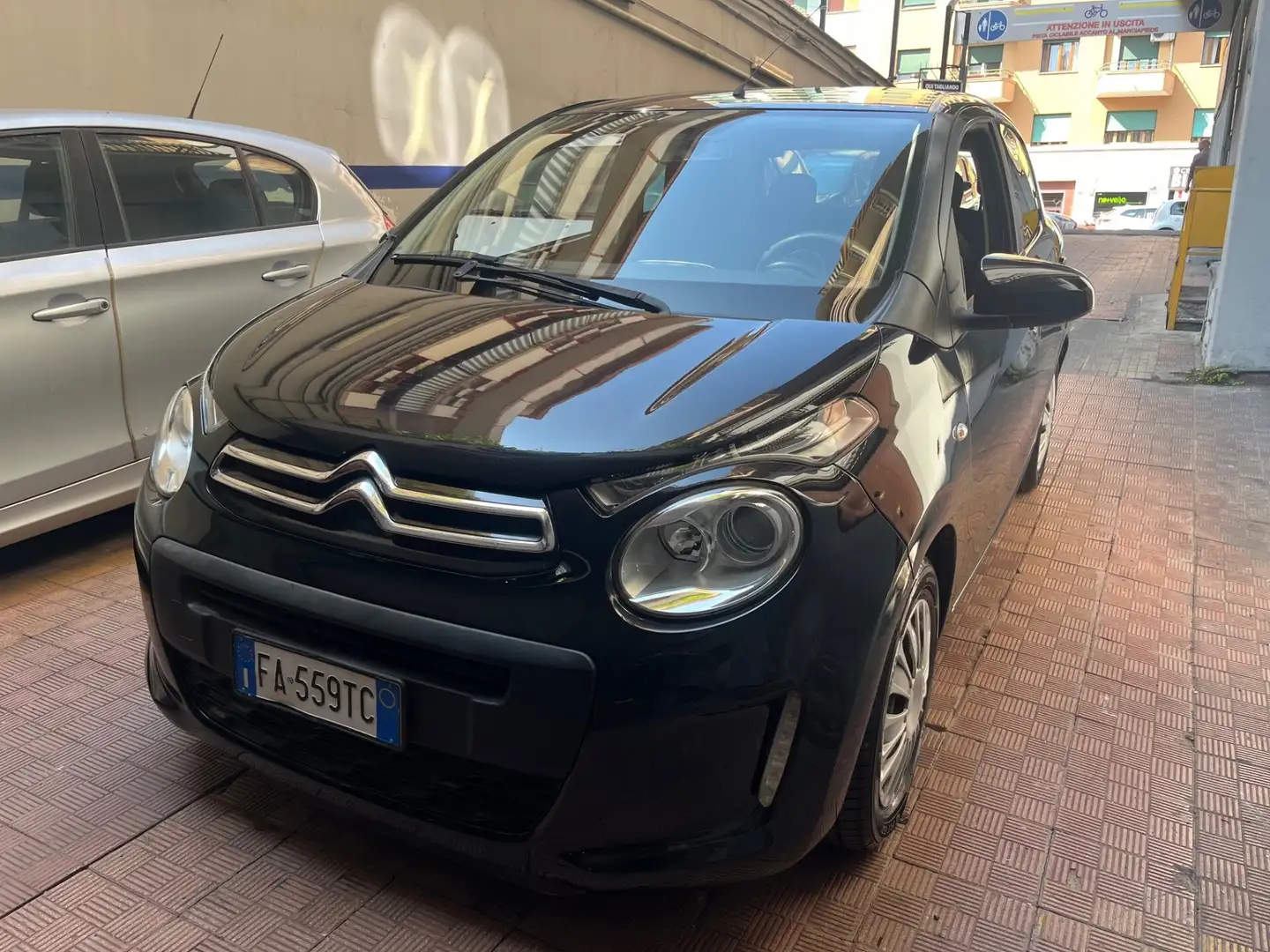 Citroen C1 VTi 68 5 porte OK NEOPATENTATI Noir - 1