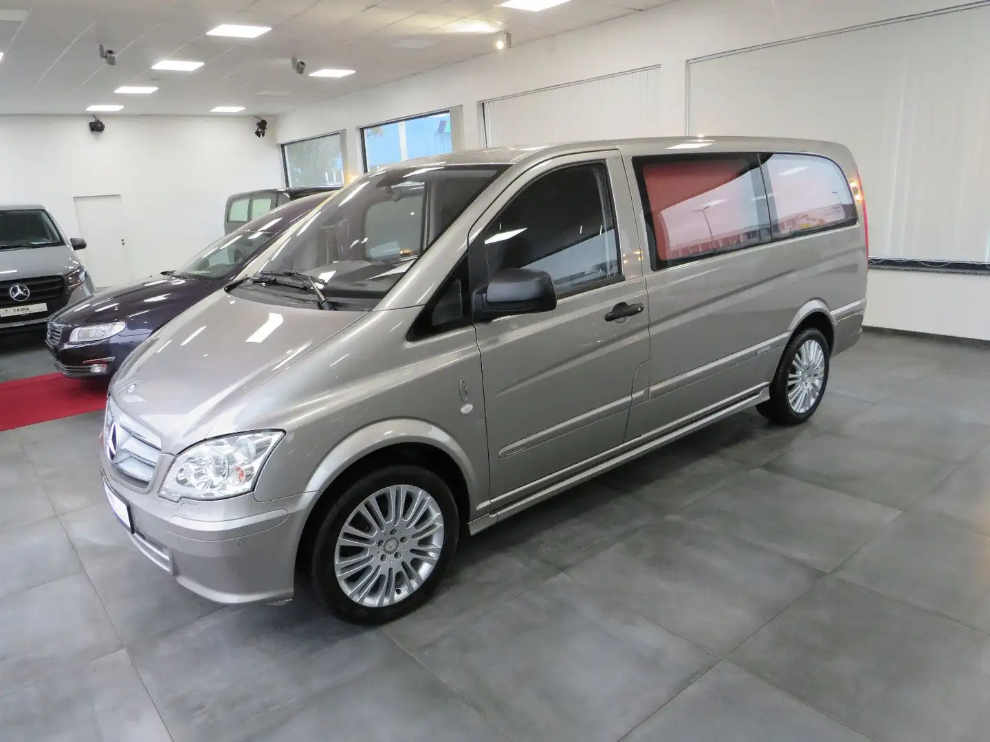Mercedes-Benz Vito Kuhlmann Cars Bestattungswagen/Leichenwagen Silber - 1