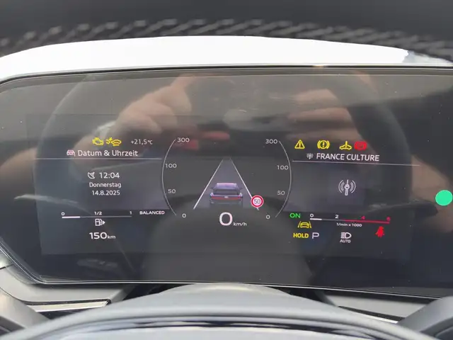 Audi A6 view 5