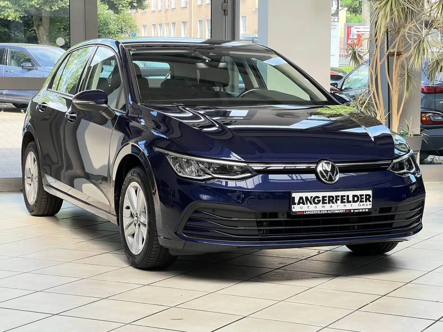 Volkswagen Golf GolfVIII 1.5 TSI Life*DIGITAL*LED*SCHECKHEFT*PDC Mavi - 1