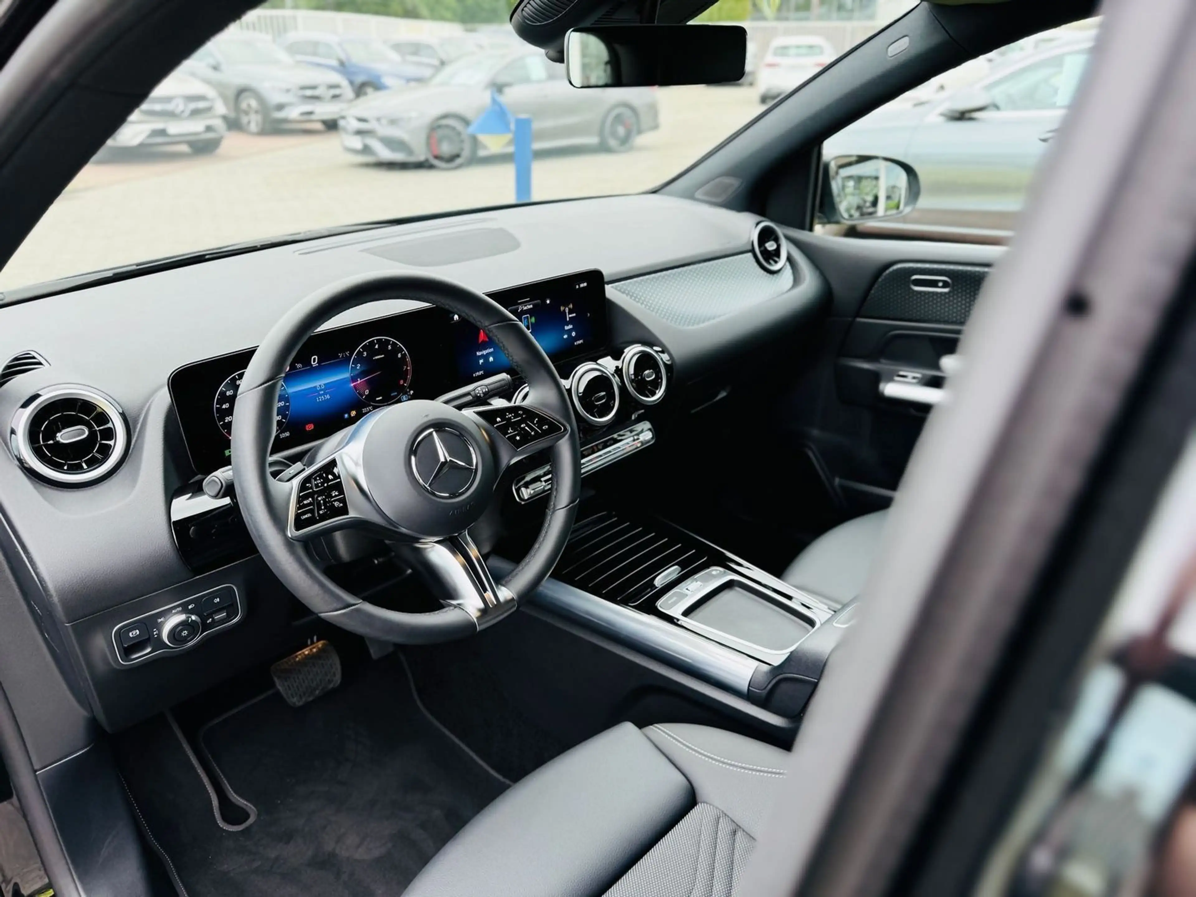 Mercedes-Benz B 180 PROGRESSIVE, LED, PTS, RFK, Easy-Pack, Spur, Winte — photo 8
