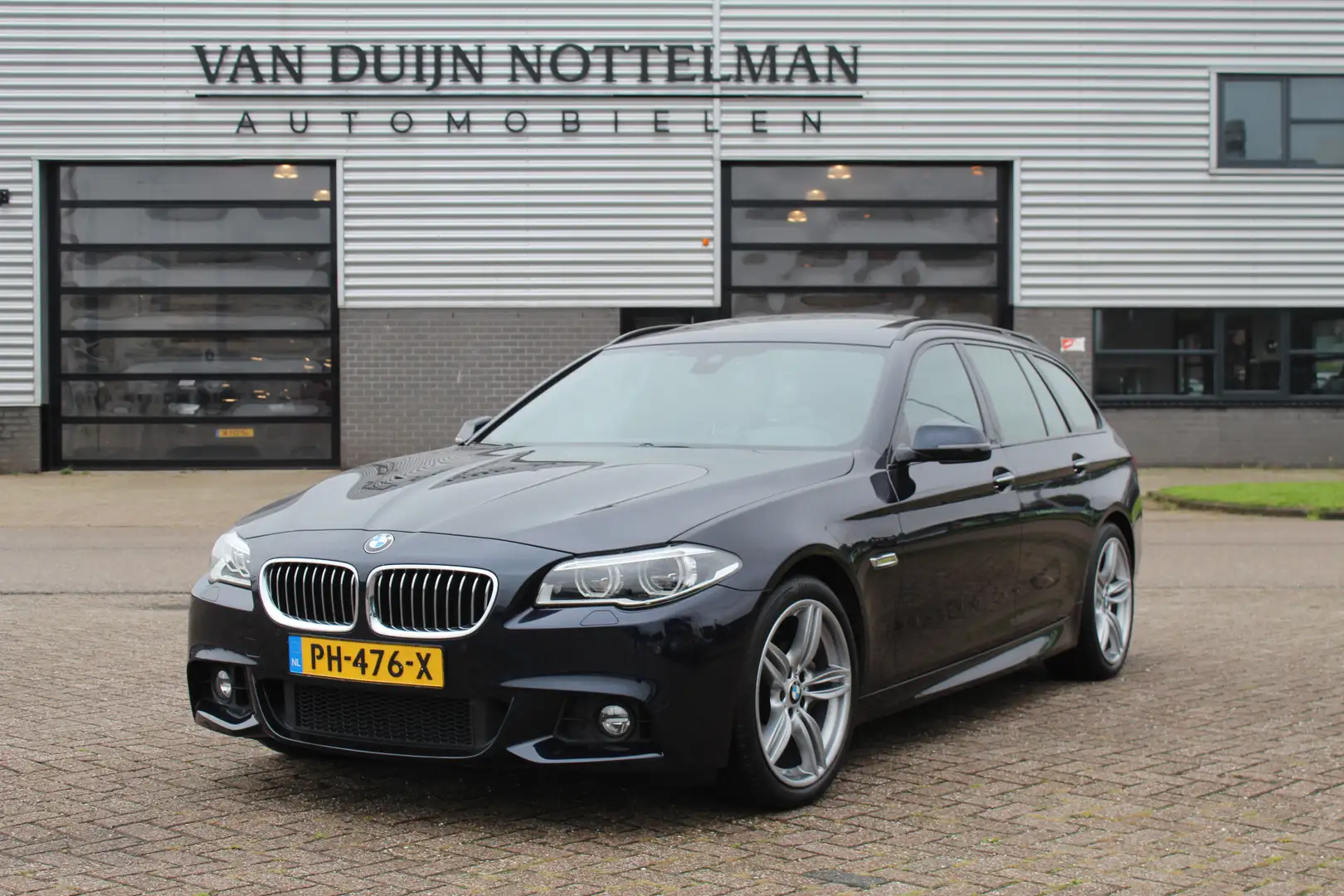 BMW 535 5-serie Touring 535xd M Sport Edition High Executi Schwarz - 1