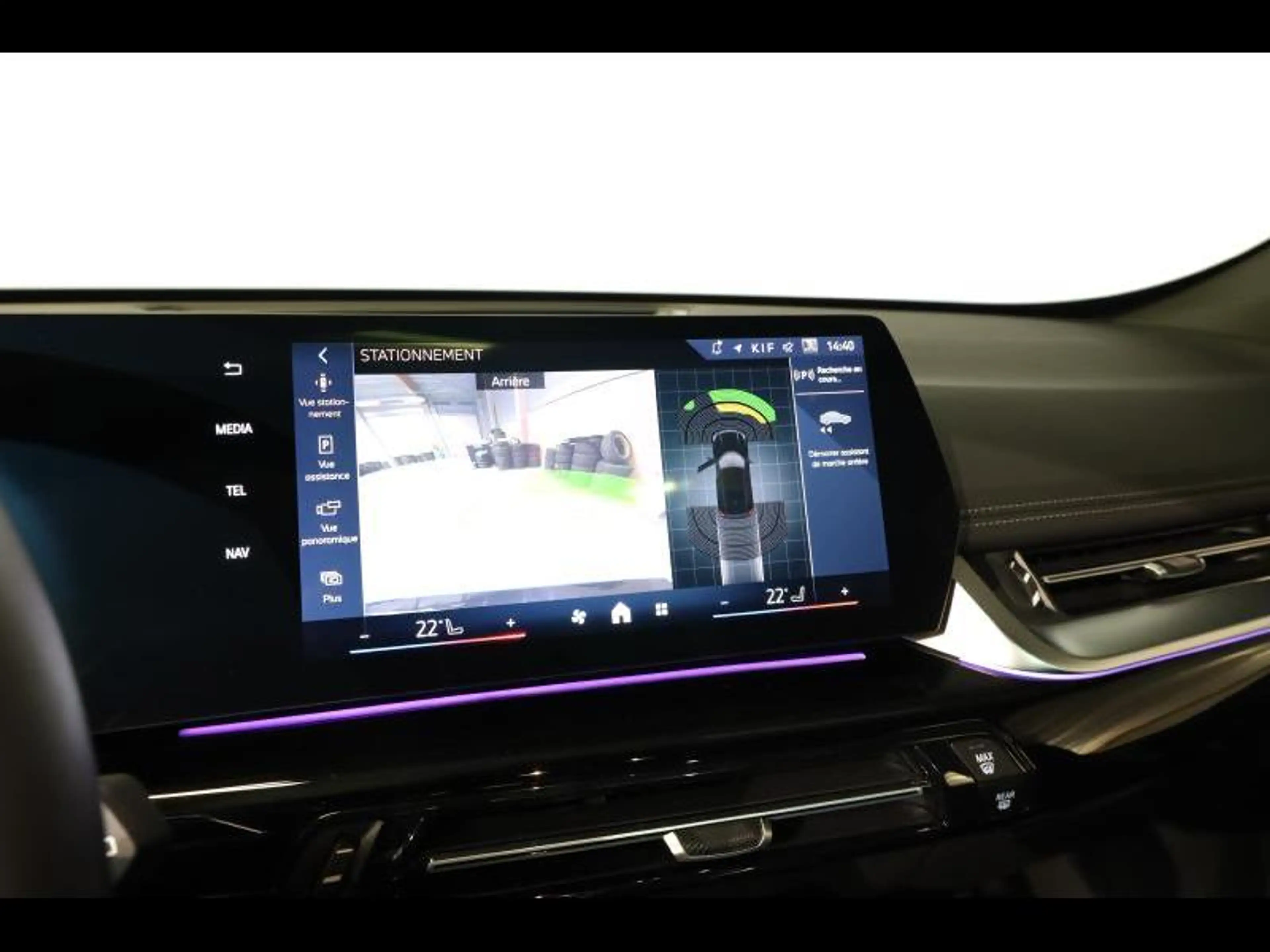 BMW iX1 eDrive20 Kit M Sport iX1 eDrive 20 — photo 15