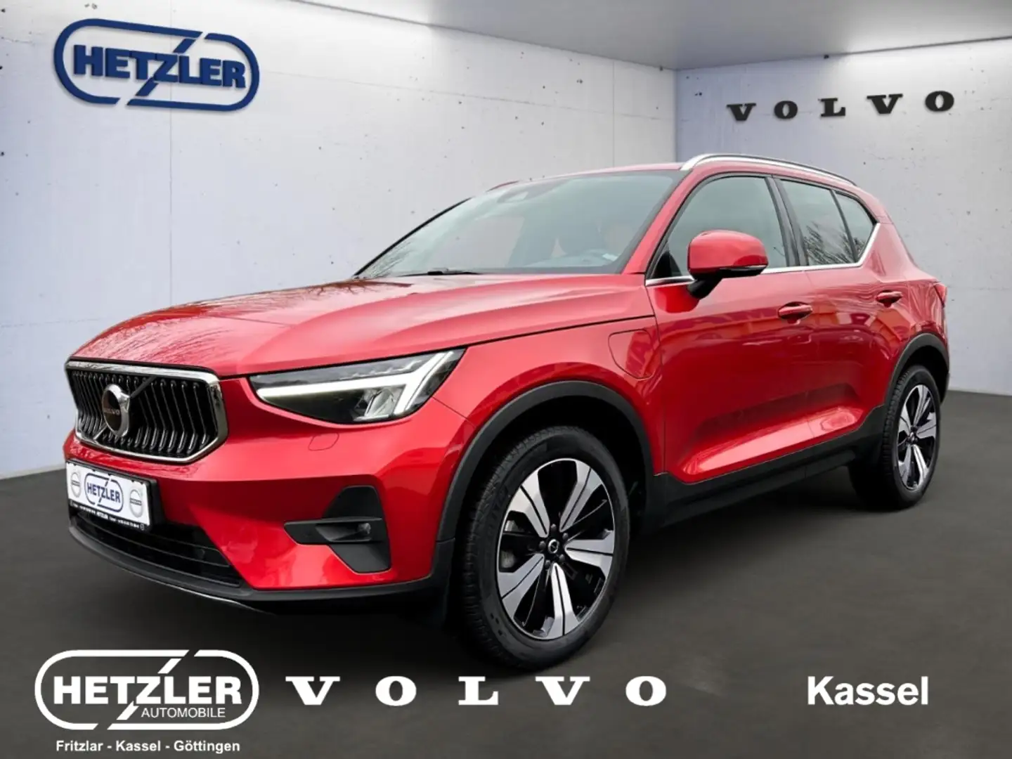 Volvo XC40 Core Recharge Plug-In Hybrid 2WD StandHZG Digitale Roşu - 1