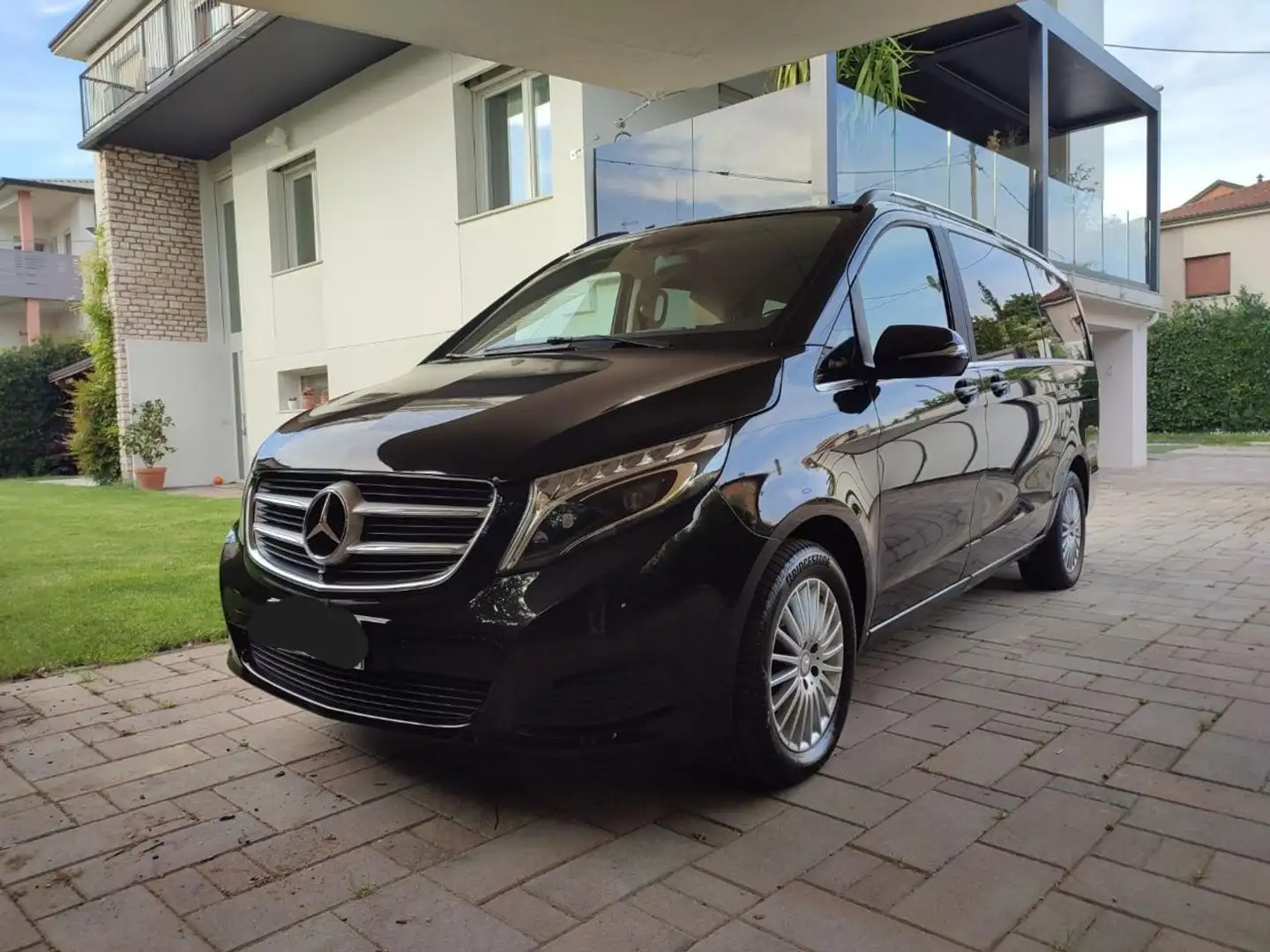 Mercedes-Benz V 250 Exclusive Czarny - 1
