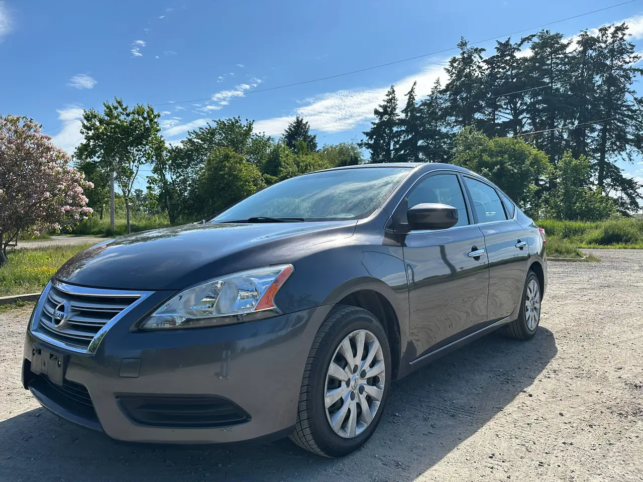 Nissan Sentra снимка Nissan Sentra