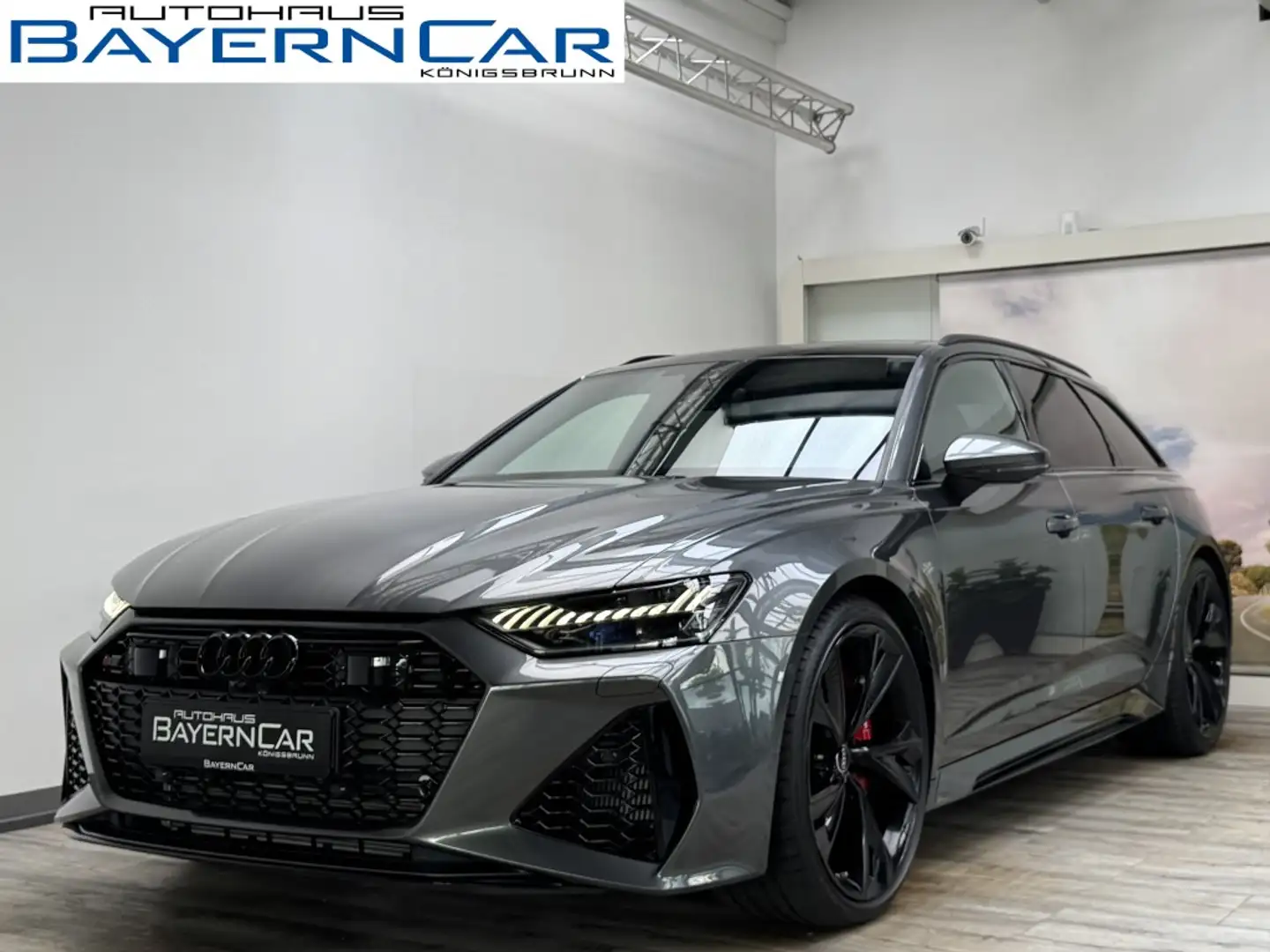 Audi RS6 Performance RS Keramik B&O+ AHK Pano Matrix Šedá - 1