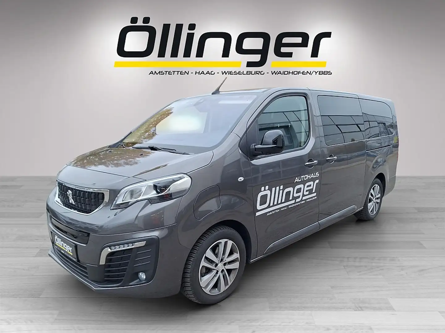 Peugeot Traveller e-Traveller Business 136 PS Batterie 75kWh Lang Šedá - 1