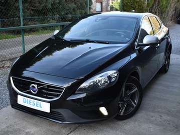 V40 2.0 D2 R-Design