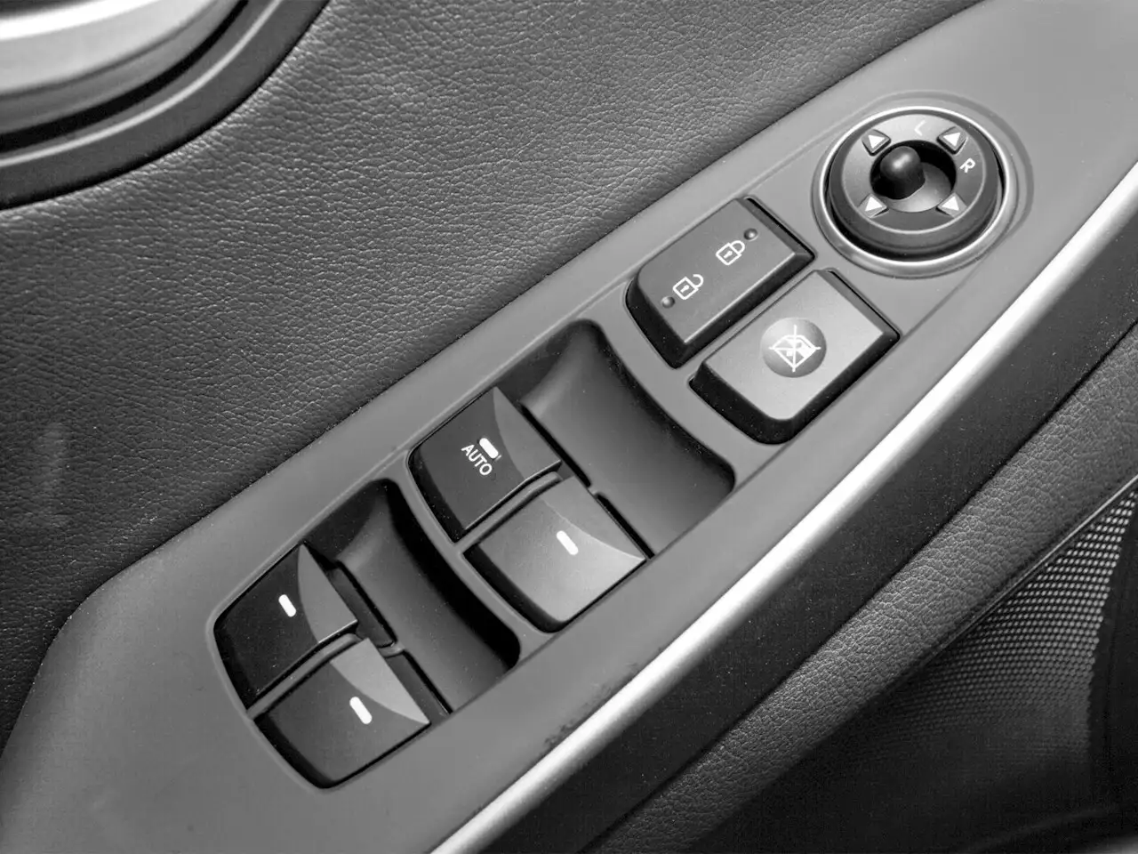 Hyundai ELANTRA fotografie Hyundai ELANTRA