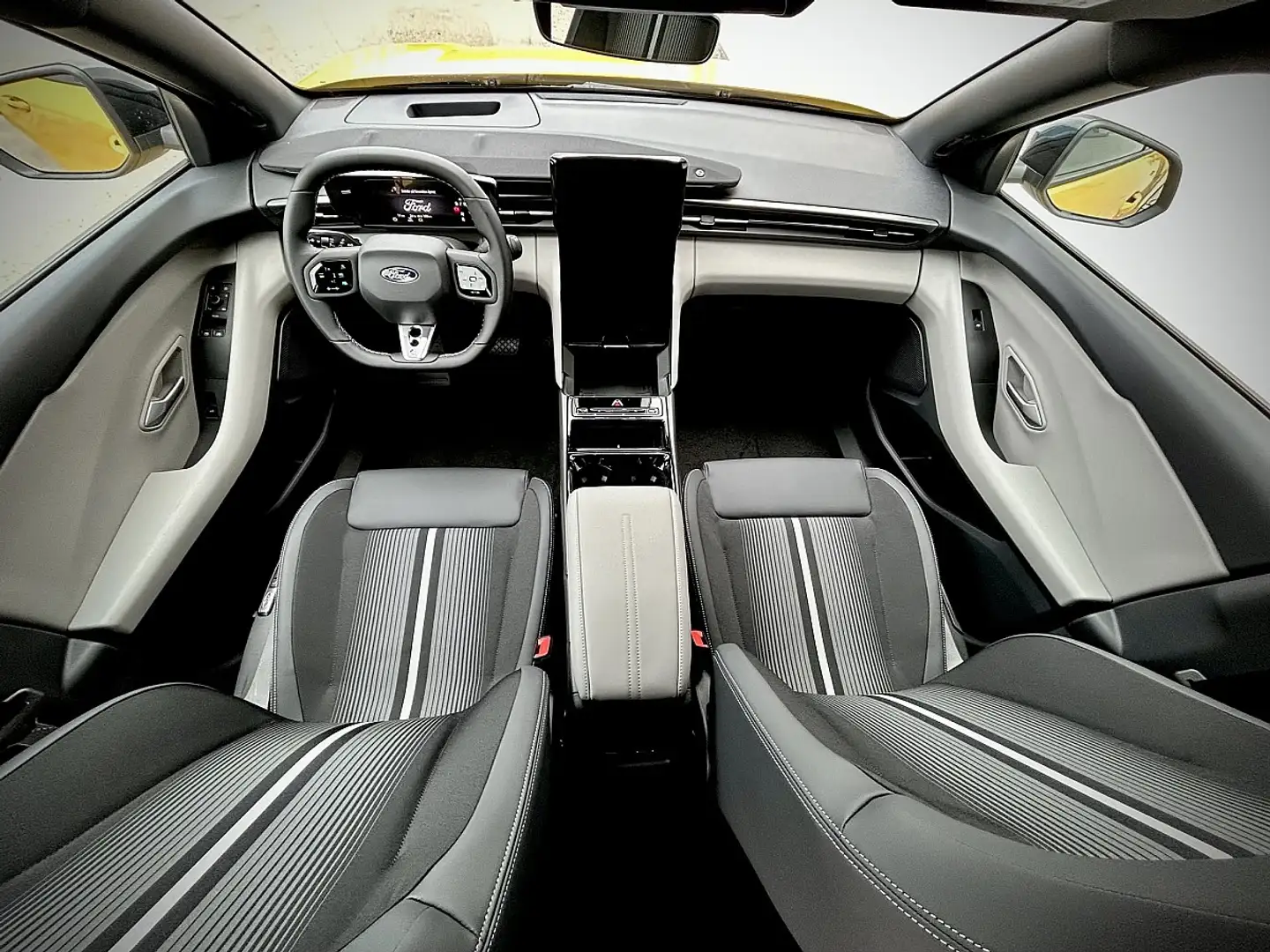 Ford Capri RWD Standard Range 52kWh 170PS LEASING AKTION Jaune - 2