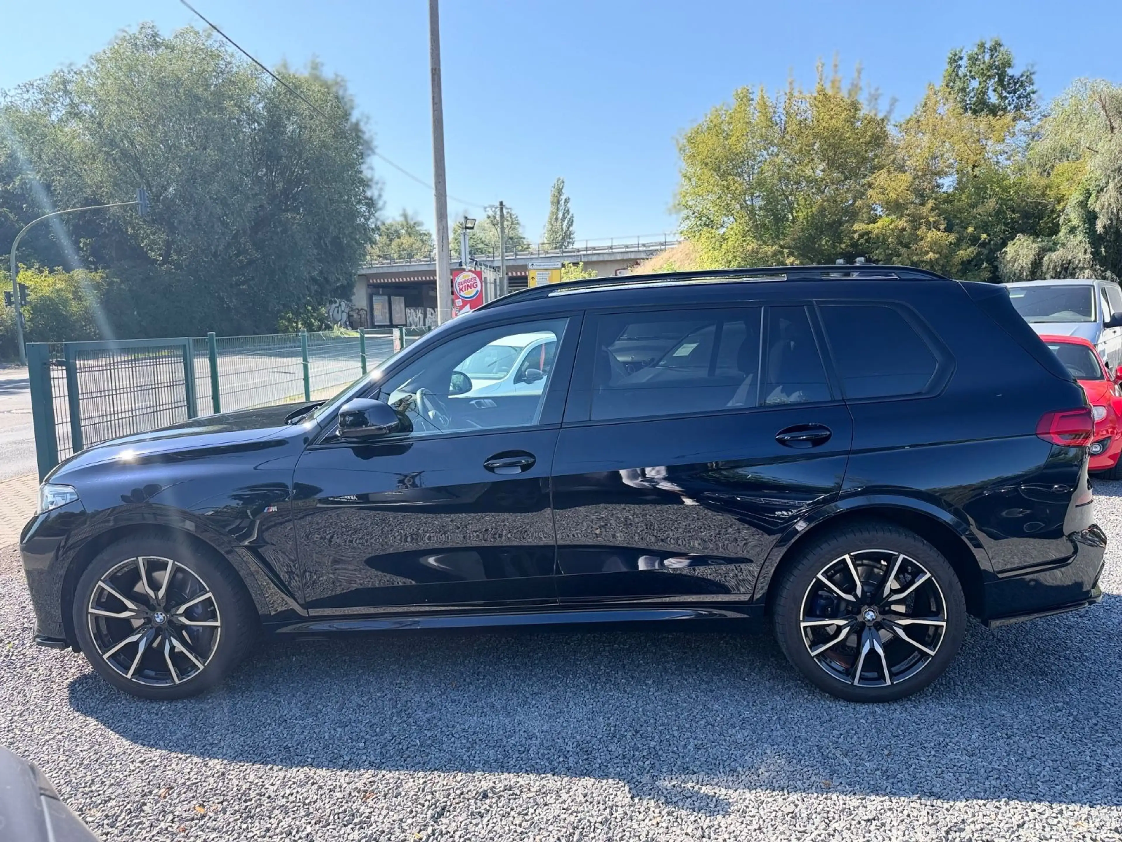 BMW X7 xDrive 30 d M Sport+LED+NAVI+LEDER+PANO+HARMA — photo 8