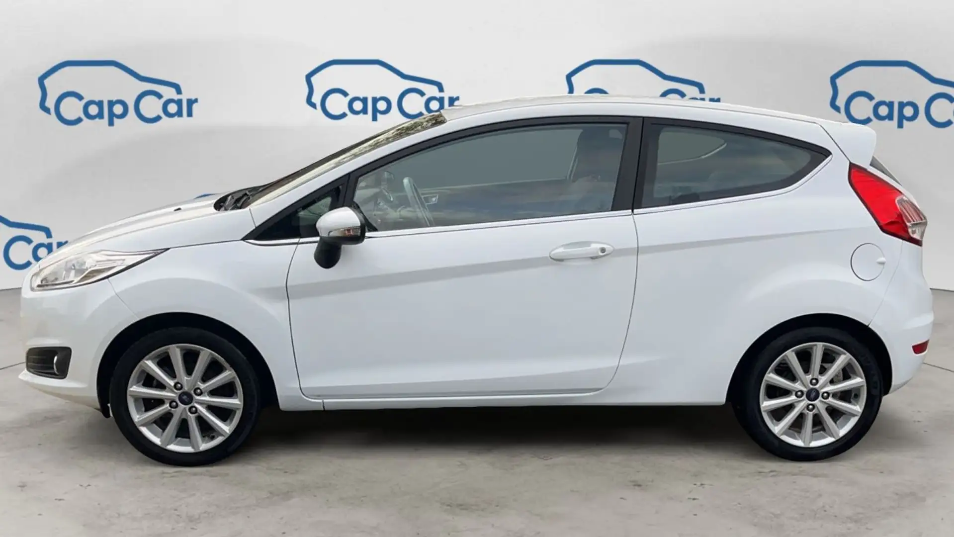 Ford Fiesta 1.6 TDCi 95 Titanium Blanc - 2