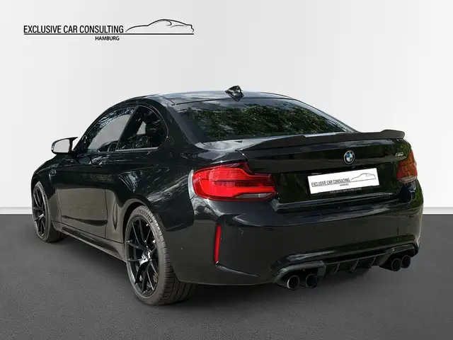 BMW M2 view 4