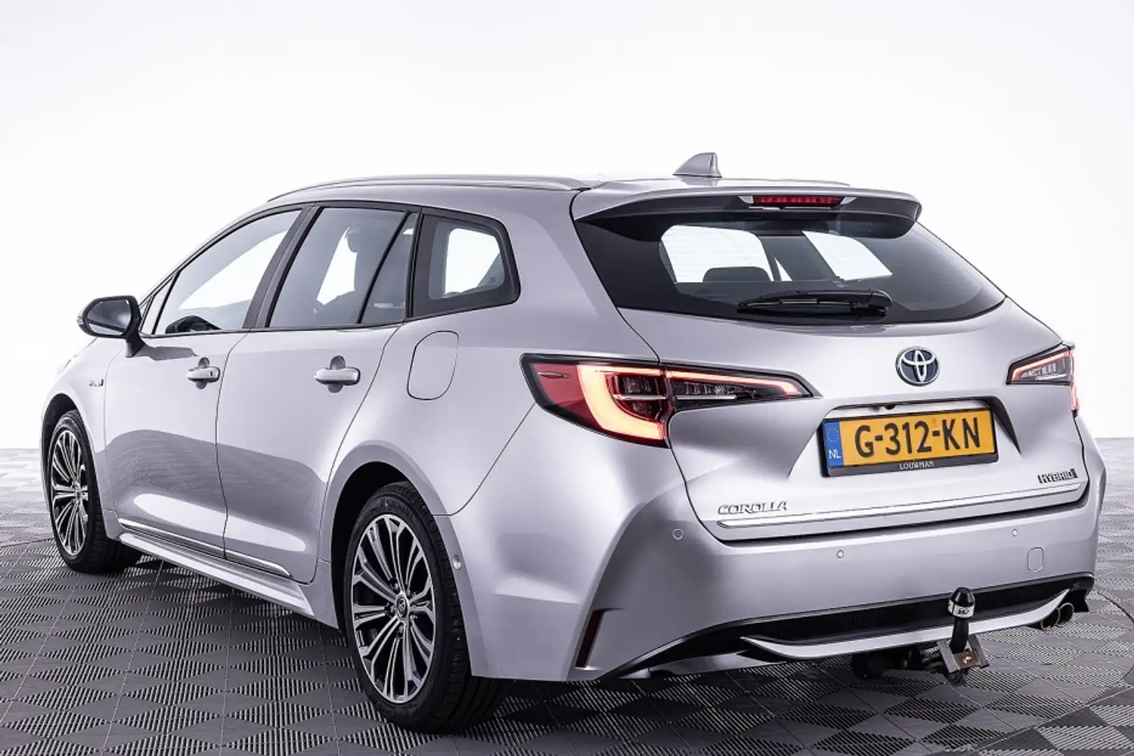 Toyota Corolla Touring Sport 2.0 Hybrid Style | Full LED | CARPLA Grijs - 2