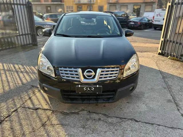 Nissan Qashqai view 2