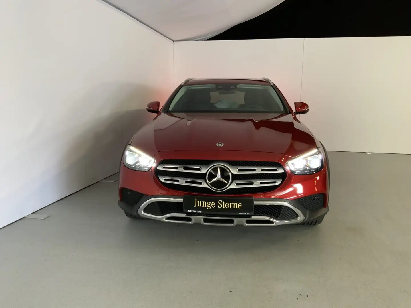 Mercedes-Benz E 400 E 400 d 4M T All-Terrain AHK HUD Wide Multibeam Rosso - 2