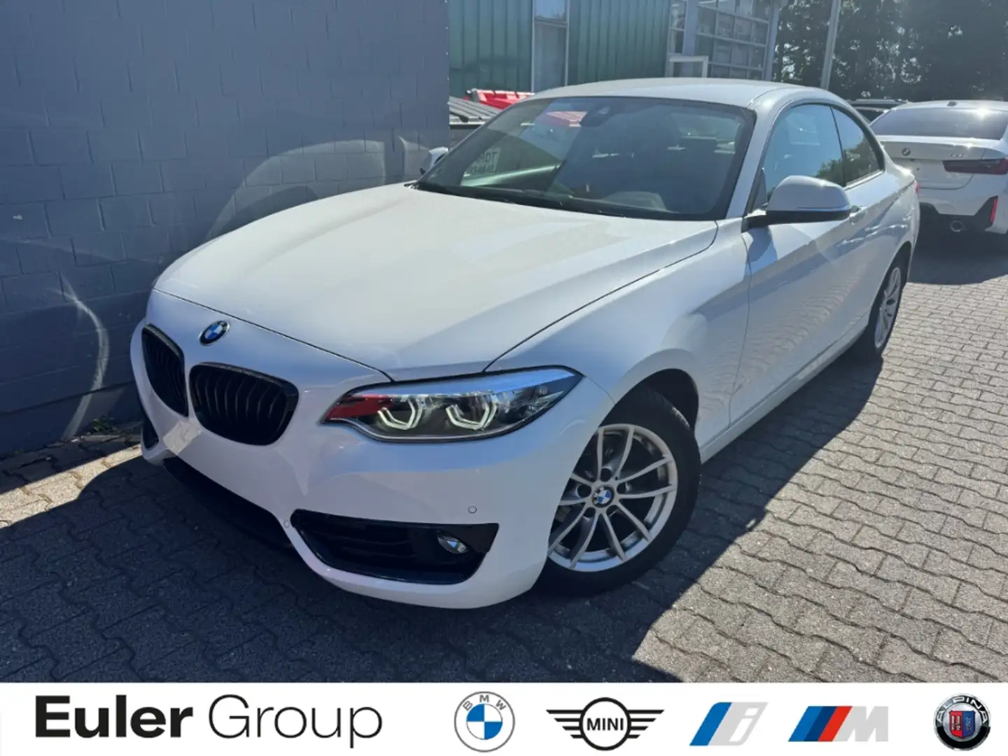 BMW 218 i A Coupe Navi LED Leder Sport Line Tempomat Sitzh Weiß - 1