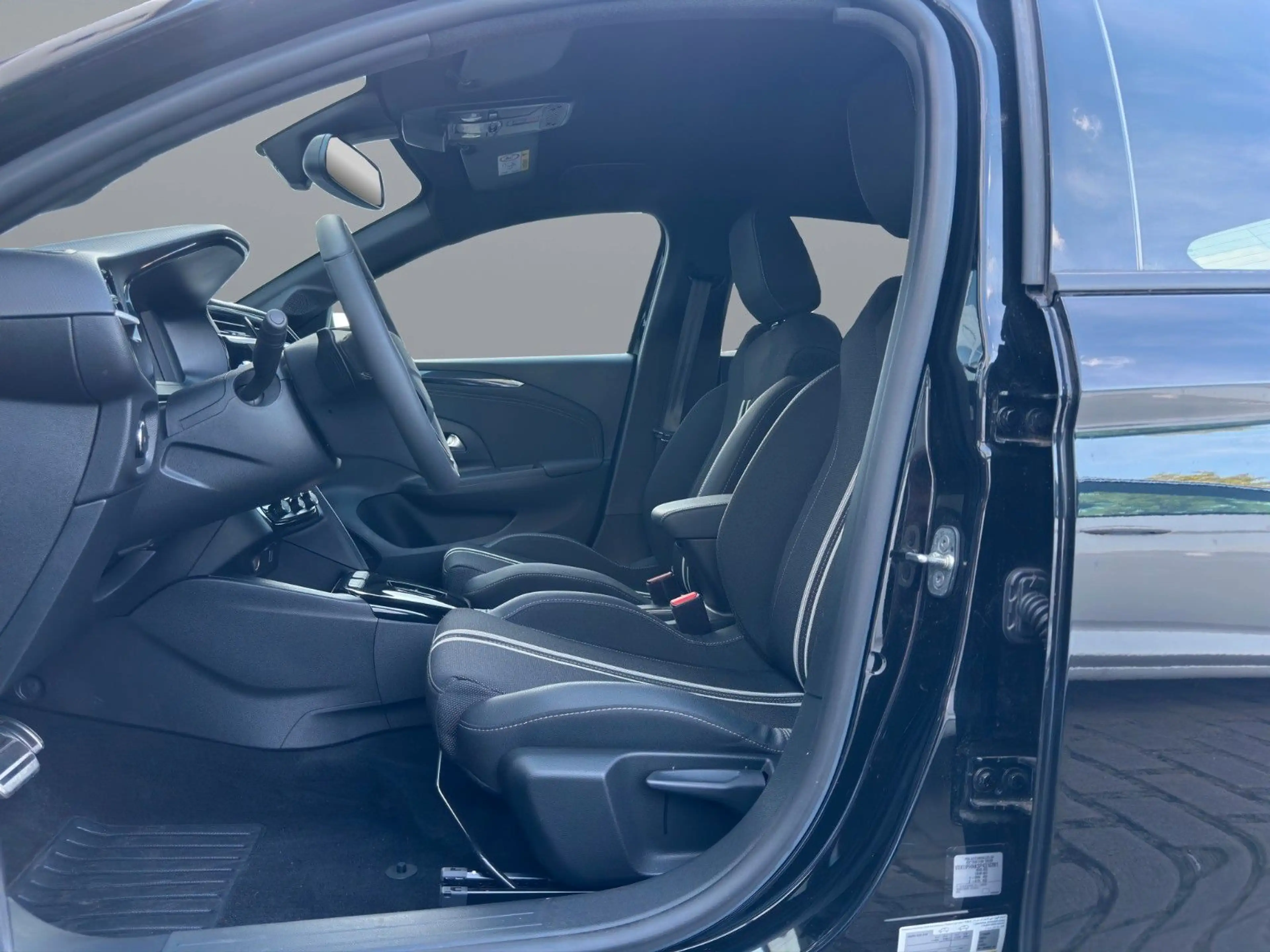 Opel Corsa F Premium "GS" Automatik/Voll-LED/Navi/DAB — photo 26