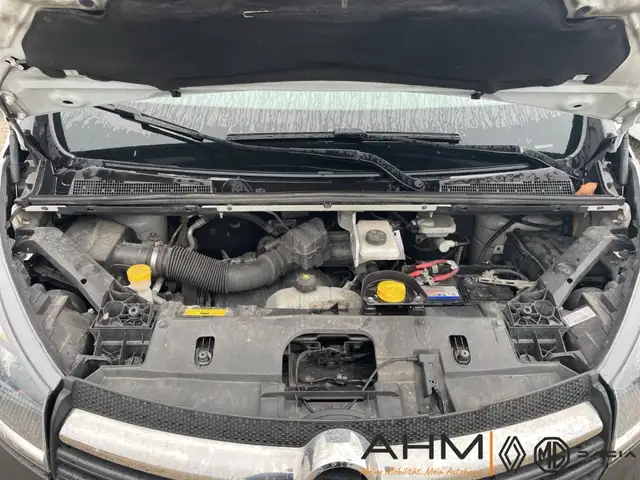 Opel Vivaro view 26