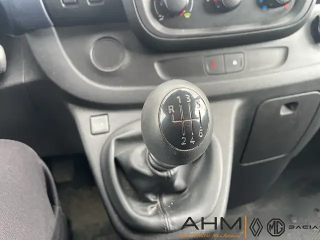 Opel Vivaro view 19