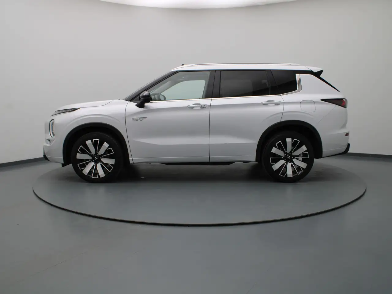 Mitsubishi Outlander 2026 — фото 24