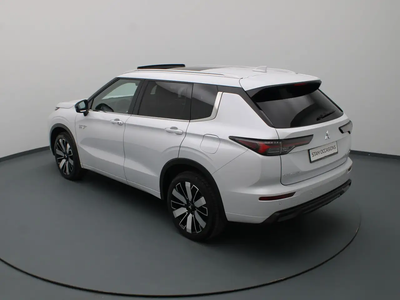 Mitsubishi Outlander 2026 — фото 14