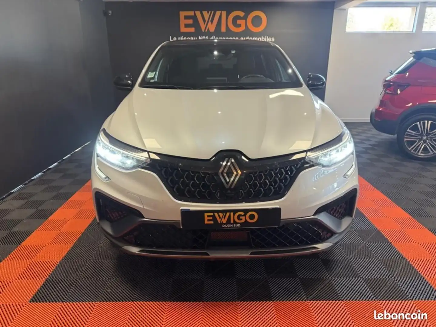 Renault Arkana ESPRIT ALPINE 1.6 E-TECH 145CV FULL-HYBRID 1.2KWH Weiß - 2