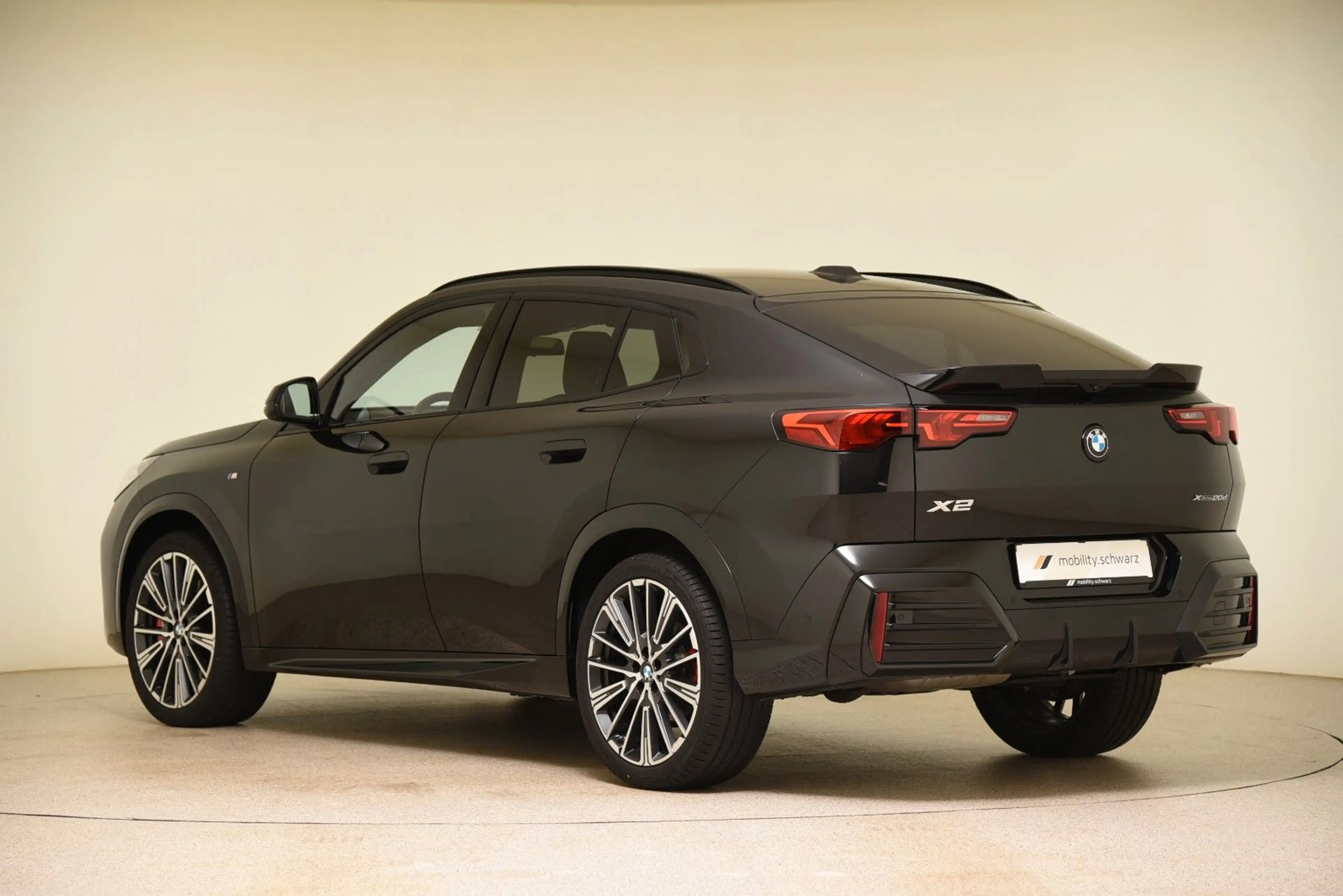 BMW X2 xDrive20d M Sport Pro AHK DriveAss+ Adapt.LED — photo 2