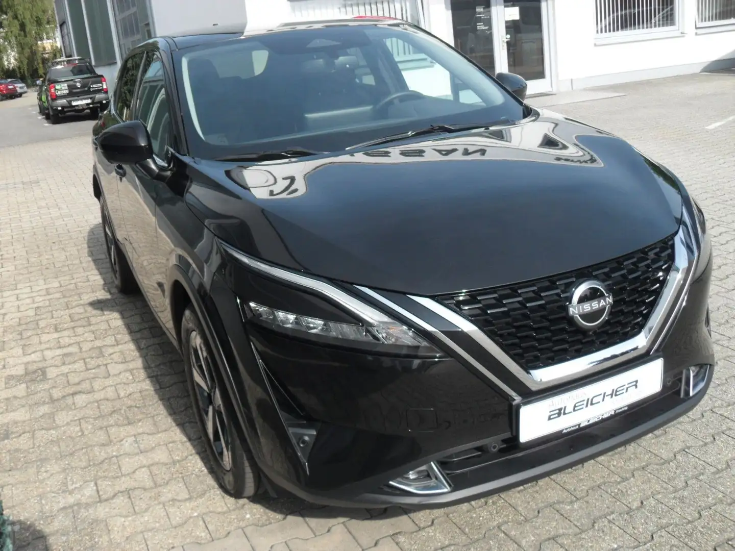 Nissan Qashqai N-Connecta 1.3 DIG-T MHEV Noir - 2