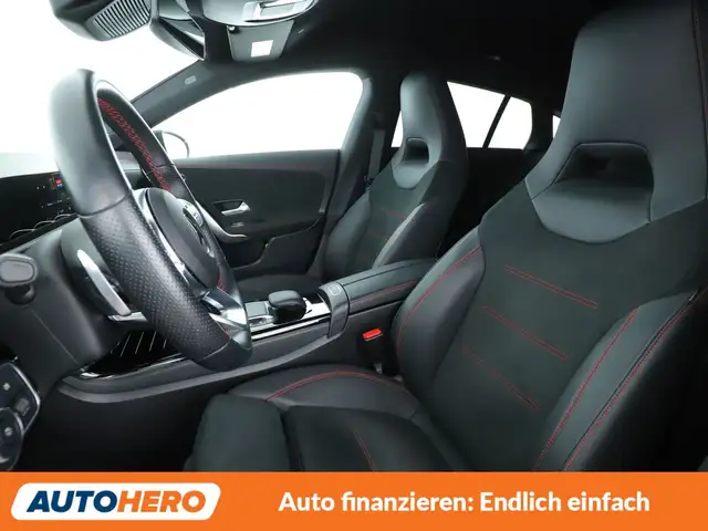 Mercedes-Benz Cla view 10