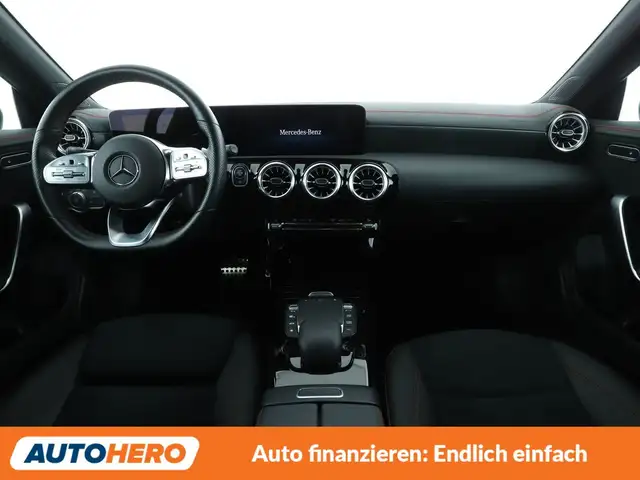 Mercedes-Benz Cla view 12